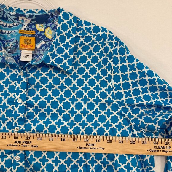 New Ruby Rd. size 18W Wrinkle Resistant Blue White Geometric Button Down Office - Picture 7 of 9